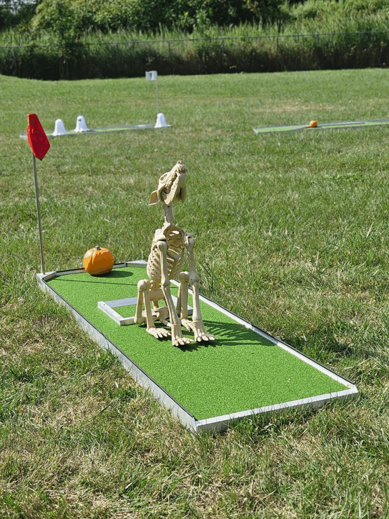 Portrait Mini Golf (2)