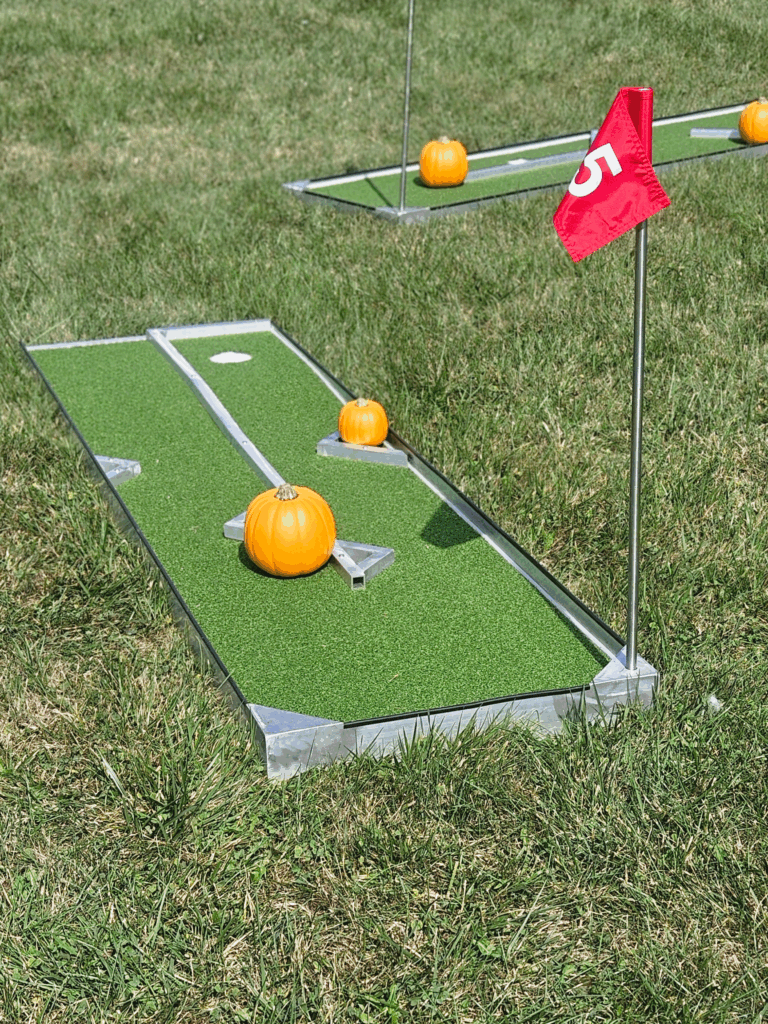 Portrait Mini Golf (6)