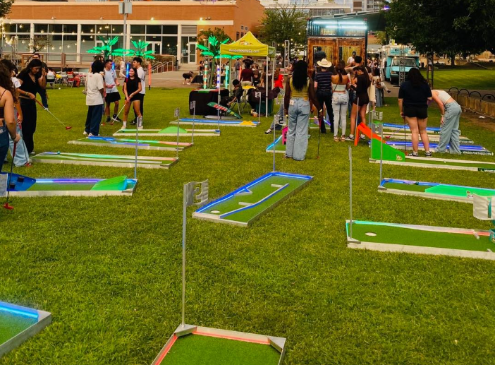 minigolf header Mini Golf Rentals