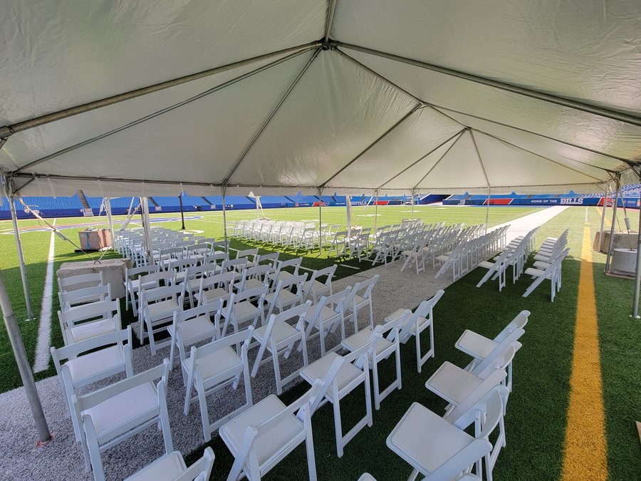 web story a 1 Outdoor Wedding Reception Rental Guide for Summer Weddings