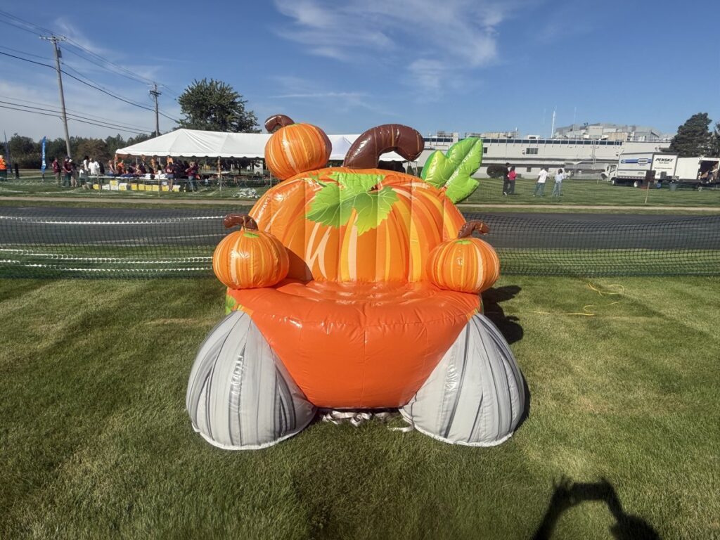 7f8d079c06efa137a53f3cde39a4c01894886d81ffd4405577b9d84b3e53ea25 Must-Have Rentals for a Successful Fall Festival